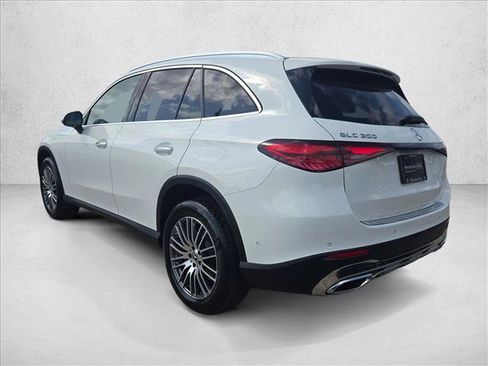 Certified 2026 Mercedes-Benz GLC 300 image 8
