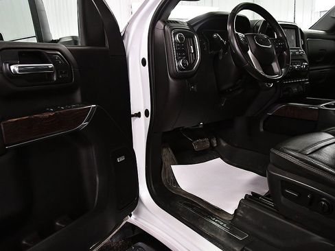 Used 2022 GMC Sierra 3500 Denali image 18