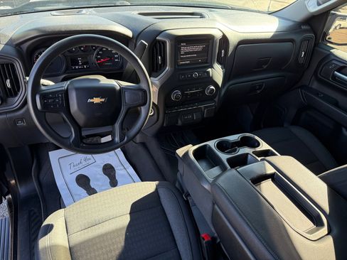 Used 2022 Chevrolet Silverado 1500 Custom image 15