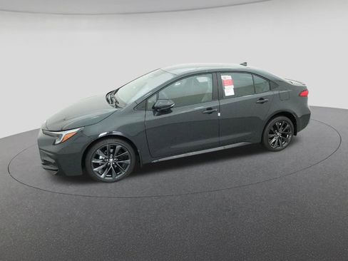 New 2025 Toyota Corolla SE image 2