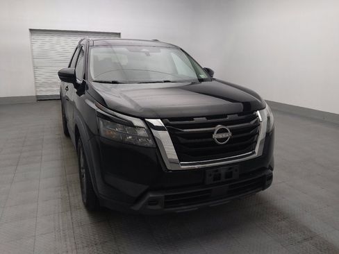 Used 2023 Nissan Pathfinder SV FWD image 13