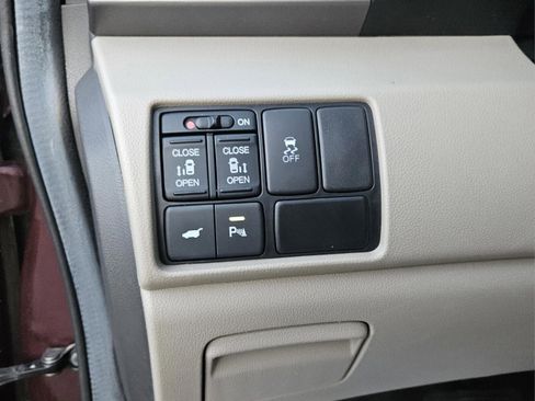 Used 2011 Honda Odyssey Touring image 26