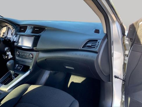 Used 2019 Nissan Sentra S FWD image 17