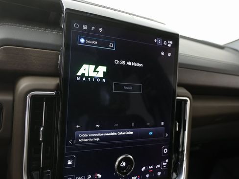 Used 2025 GMC Yukon XL Denali Ultimate image 10