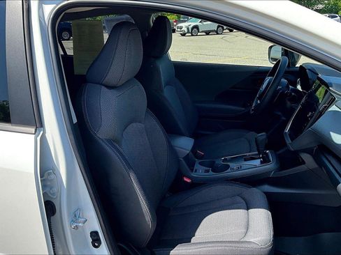 Used 2024 Subaru Crosstrek 2.0i Premium image 7