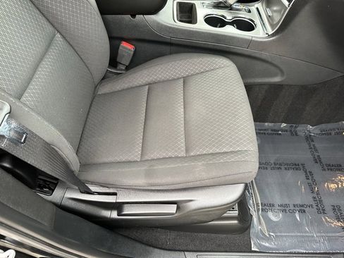 Used 2020 Jeep Grand Cherokee Laredo image 13