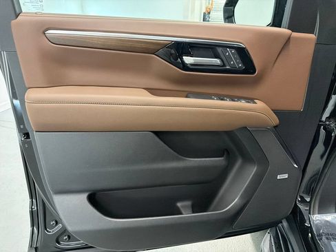 New 2026 Chevrolet Tahoe High Country w/ Sun And Tow Package RWD image 11