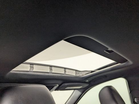 Used 2024 Dodge Durango GT RWD image 27
