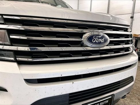 Used 2020 Ford Expedition Max XLT w/ Equipment Group 202A AWD/4WD image 30