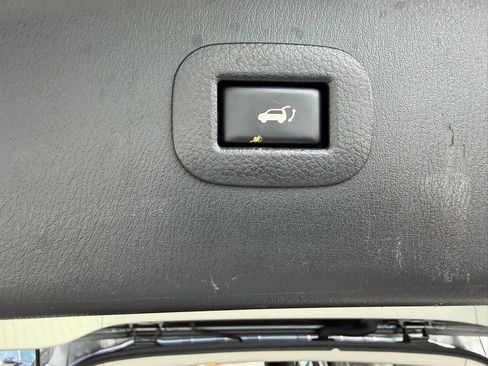 Used 2018 Nissan Armada SL w/ Moonroof Package AWD/4WD image 49