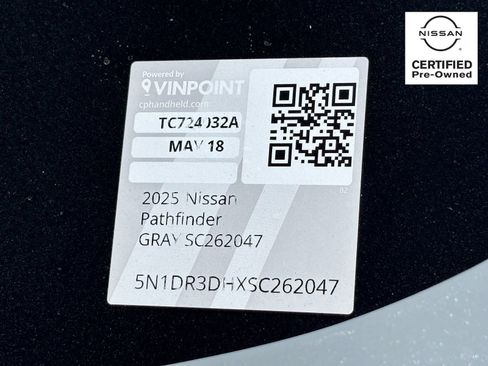 Certified 2025 Nissan Pathfinder Platinum FWD image 30