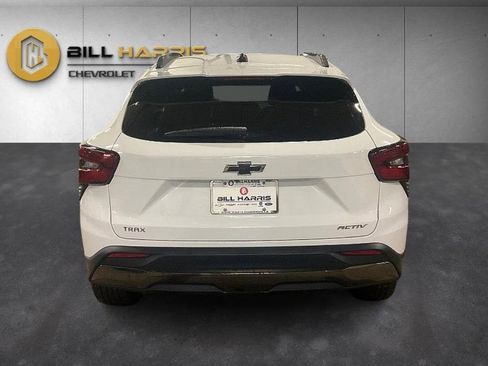New 2026 Chevrolet Trax ACTIV w/ Sunroof Package image 11