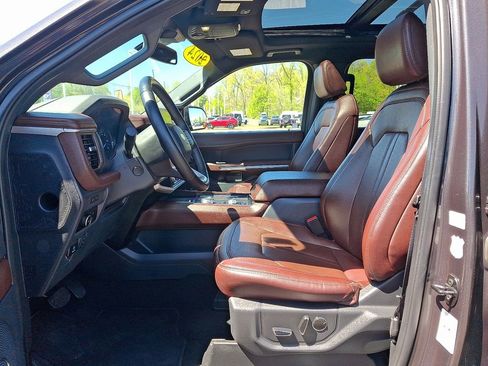 Used 2024 Ford Expedition Max Limited AWD/4WD image 14