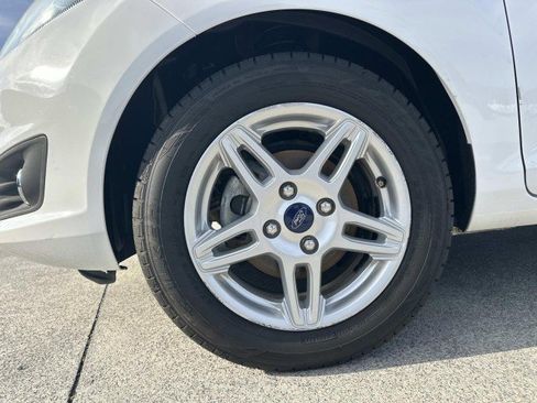 Used 2018 Ford Fiesta SE image 11