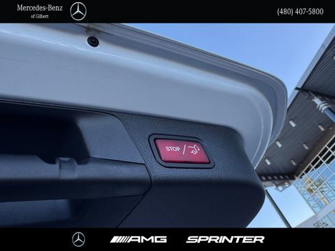 New 2026 Mercedes-Benz GLB 250 GLB 250 image 10