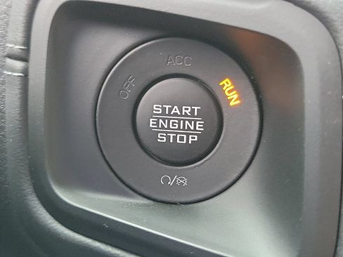 New 2025 Jeep Wrangler Unlimited Sahara AWD/4WD image 12