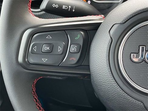 New 2024 Jeep Wrangler Unlimited Rubicon w/ Technology Group image 19