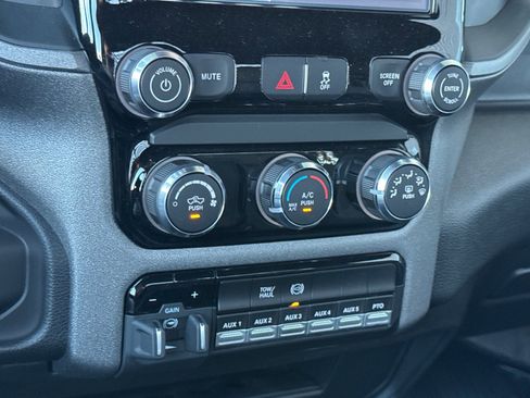 New 2026 RAM 5500 Tradesman w/ Chrome Appearance Group image 17