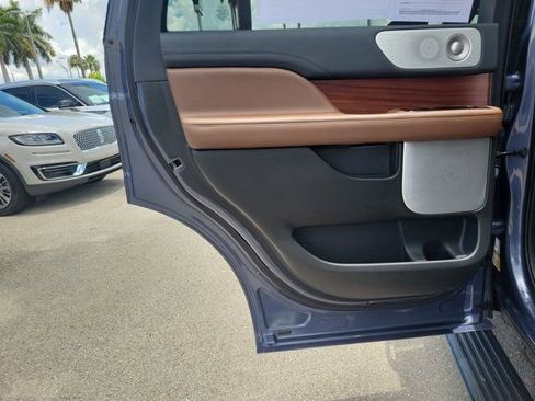 Certified 2023 Lincoln Navigator Reserve AWD/4WD image 14