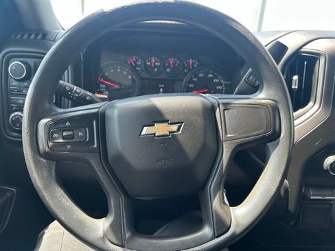 Used 2020 Chevrolet Silverado 1500 Custom w/ Custom Value Package AWD/4WD image 19
