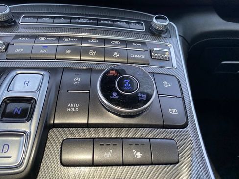 Certified 2023 Hyundai Santa Fe SEL w/ Premium Package AWD/4WD image 20