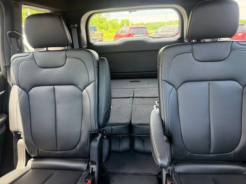 New 2026 Jeep Grand Cherokee L Limited AWD/4WD image 29