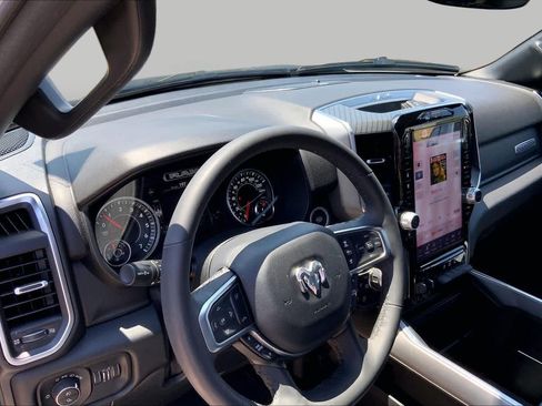 Used 2025 RAM 1500 Big Horn AWD/4WD image 18