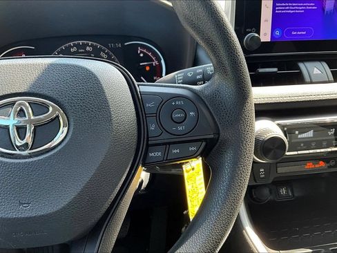 Used 2024 Toyota RAV4 LE AWD/4WD image 12