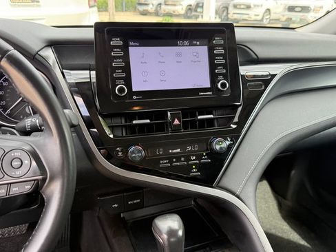 Used 2024 Toyota Camry SE FWD image 15
