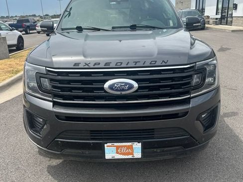Used 2021 Ford Expedition Max Limited RWD image 2
