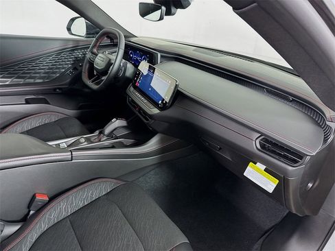 Used 2025 Dodge Charger R/T w/ Quick Order Package 25M R/T image 32