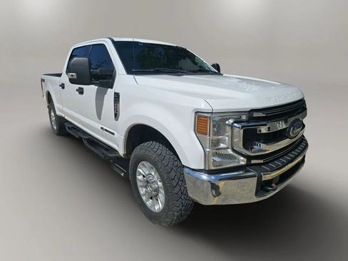Used 2021 Ford F250 XLT AWD/4WD image 4