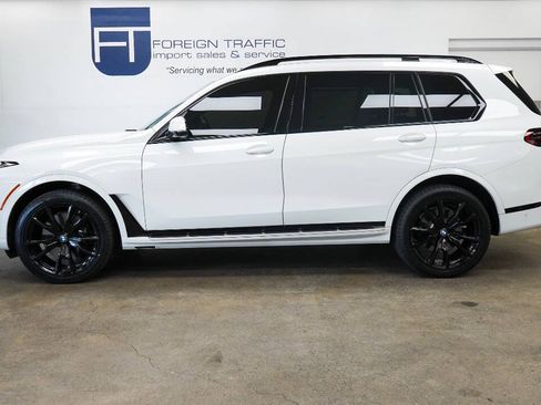 Used 2023 BMW X7 xDrive40i w/ Executive Package AWD/4WD image 6