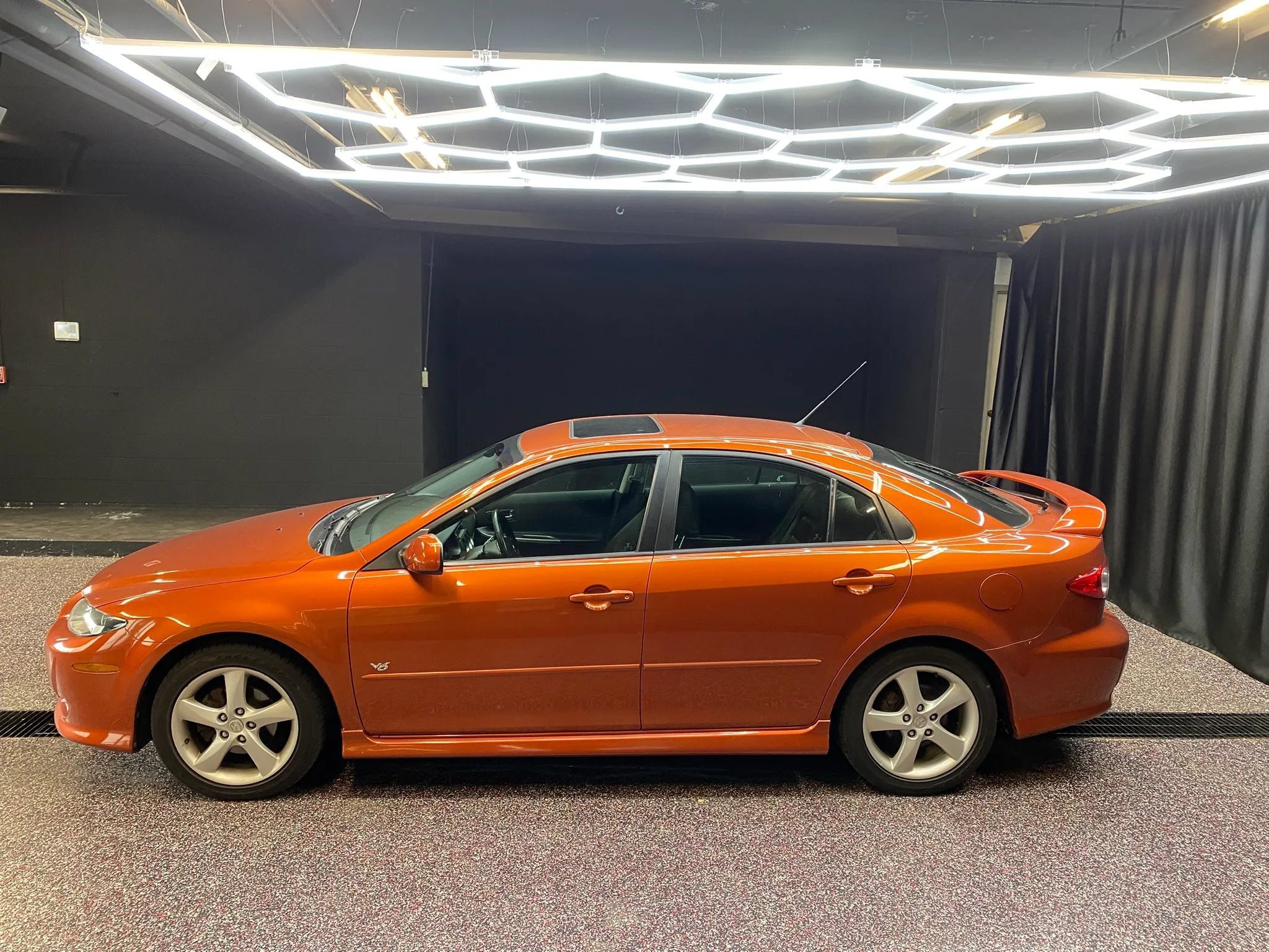 Used 2004 MAZDA MAZDA6 s w/ Luxury Pkg FWD image 3