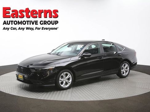 Used 2025 Honda Accord LX image 57