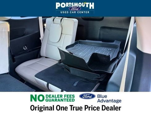 Used 2023 Ford Explorer XLT w/ Equipment Group 202A image 8