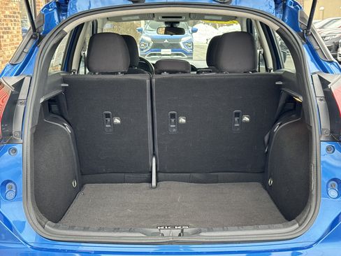 Used 2021 Nissan Kicks S image 11