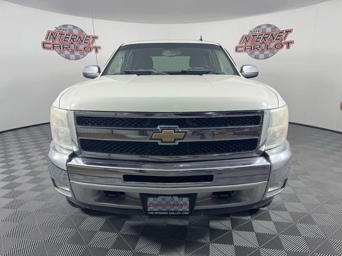 Used 2011 Chevrolet Silverado 1500 LT w/ All-Star Edition image 2