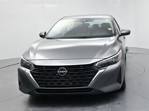 Used 2024 Nissan Sentra S image 3