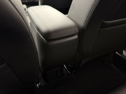Used 2025 Buick Encore GX Preferred FWD image 23