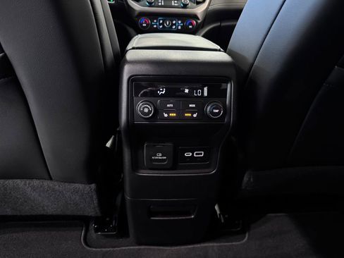 Certified 2023 GMC Acadia Denali w/ Denali Technology Package image 23