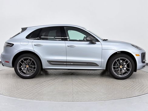 Used 2025 Porsche Macan AWD/4WD image 8