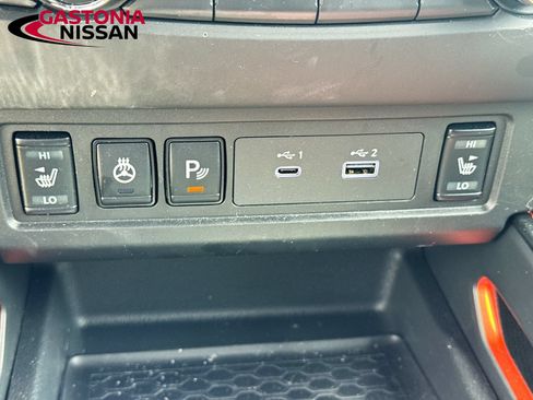 Used 2025 Nissan Frontier Pro-X w/ Pro Convenience Package RWD image 17