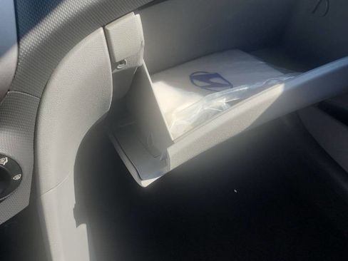 Used 2016 Hyundai Accent SE image 11