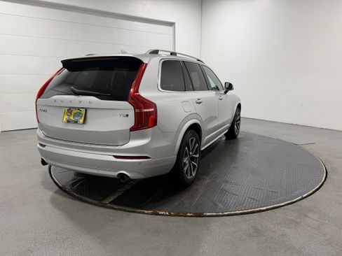 Used 2018 Volvo XC90 T5 Momentum w/ Convenience Package image 37