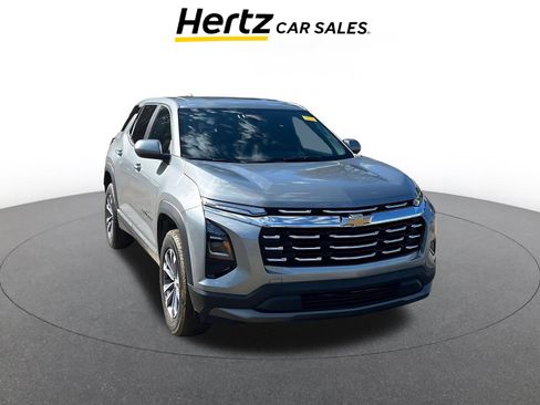 Used 2025 Chevrolet Equinox LT image 1