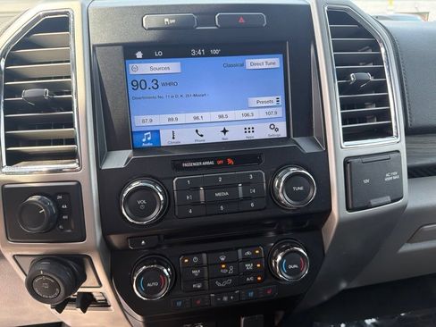 Used 2016 Ford F150 Lariat w/ Equipment Group 501A Mid AWD/4WD image 22