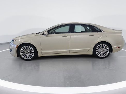 Used 2016 Lincoln MKZ w/ Equipment Group 200A Select FWD image 7