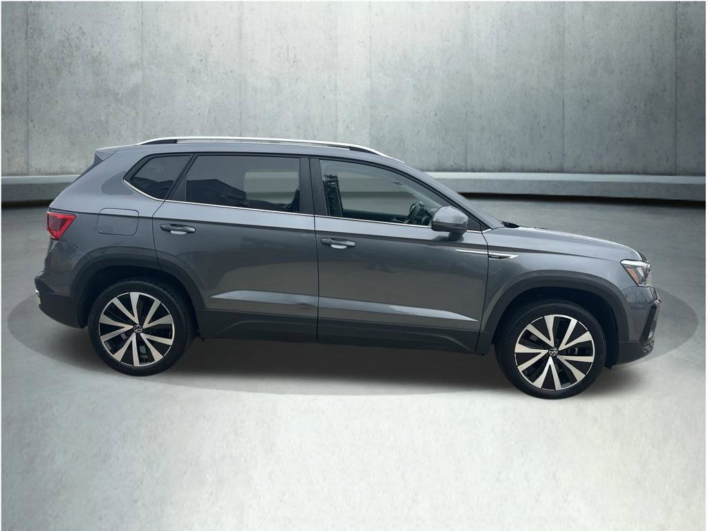 Used 2024 Volkswagen Taos SE FWD image 6