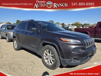 Used 2016 Jeep Cherokee Latitude w/ Safety/Convenience Group